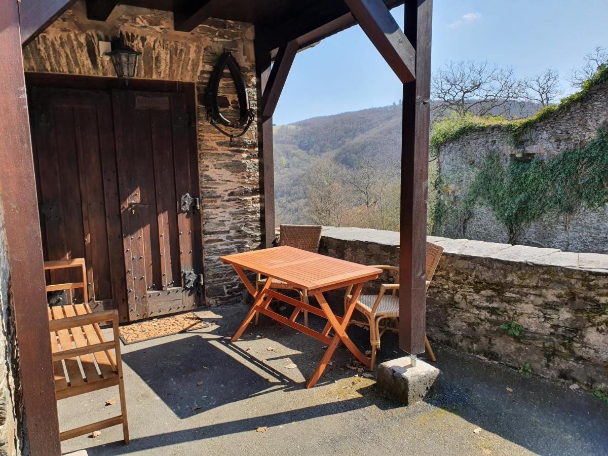 Am Burggraben Auf Der Sauerburg Apartment Sauerthal Ngoại thất bức ảnh